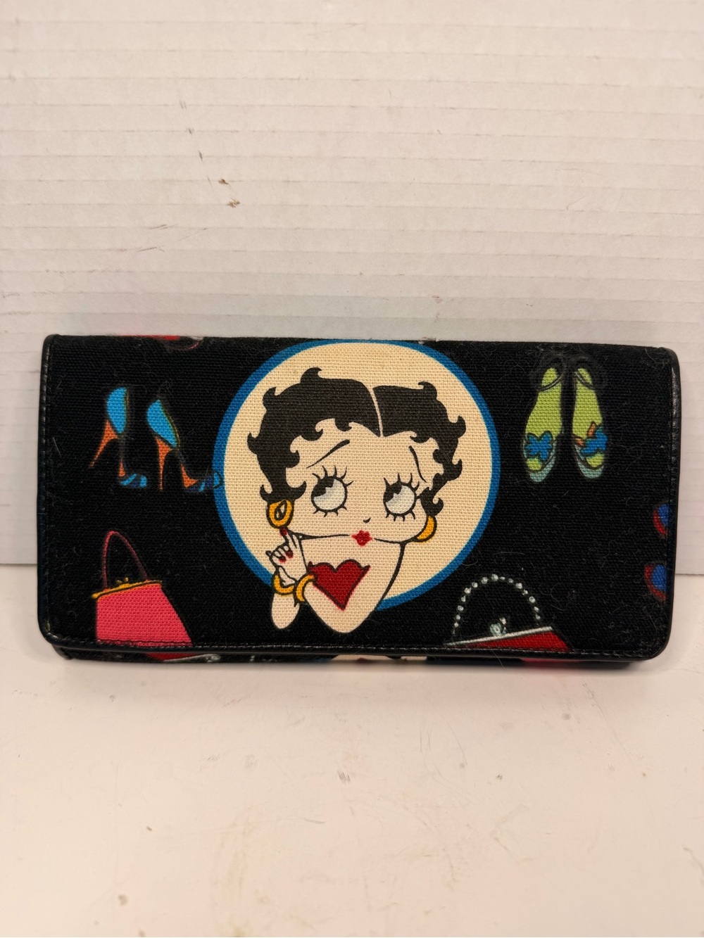 Betty Boop Black Canvas
Fashion Print Long Clutch Wallet with Snap Closure